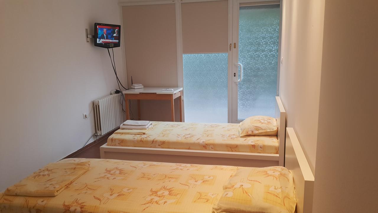 Stay Nexus Near Airport Szófia Kültér fotó
